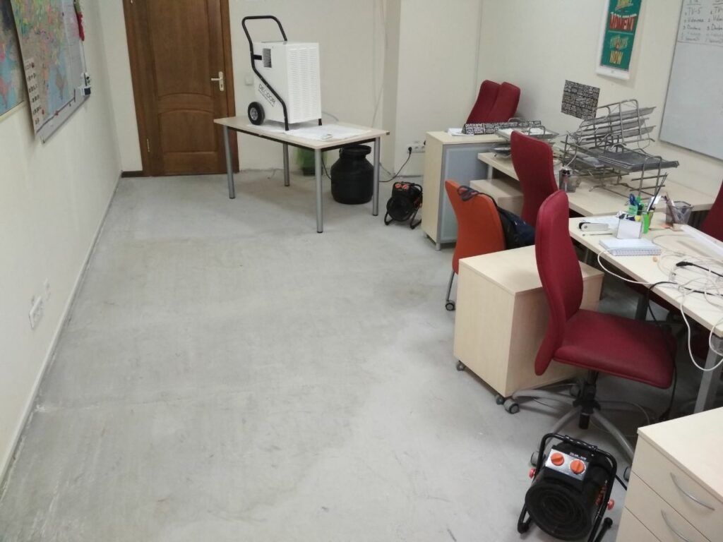 osusheniye posle potopa kvartiry